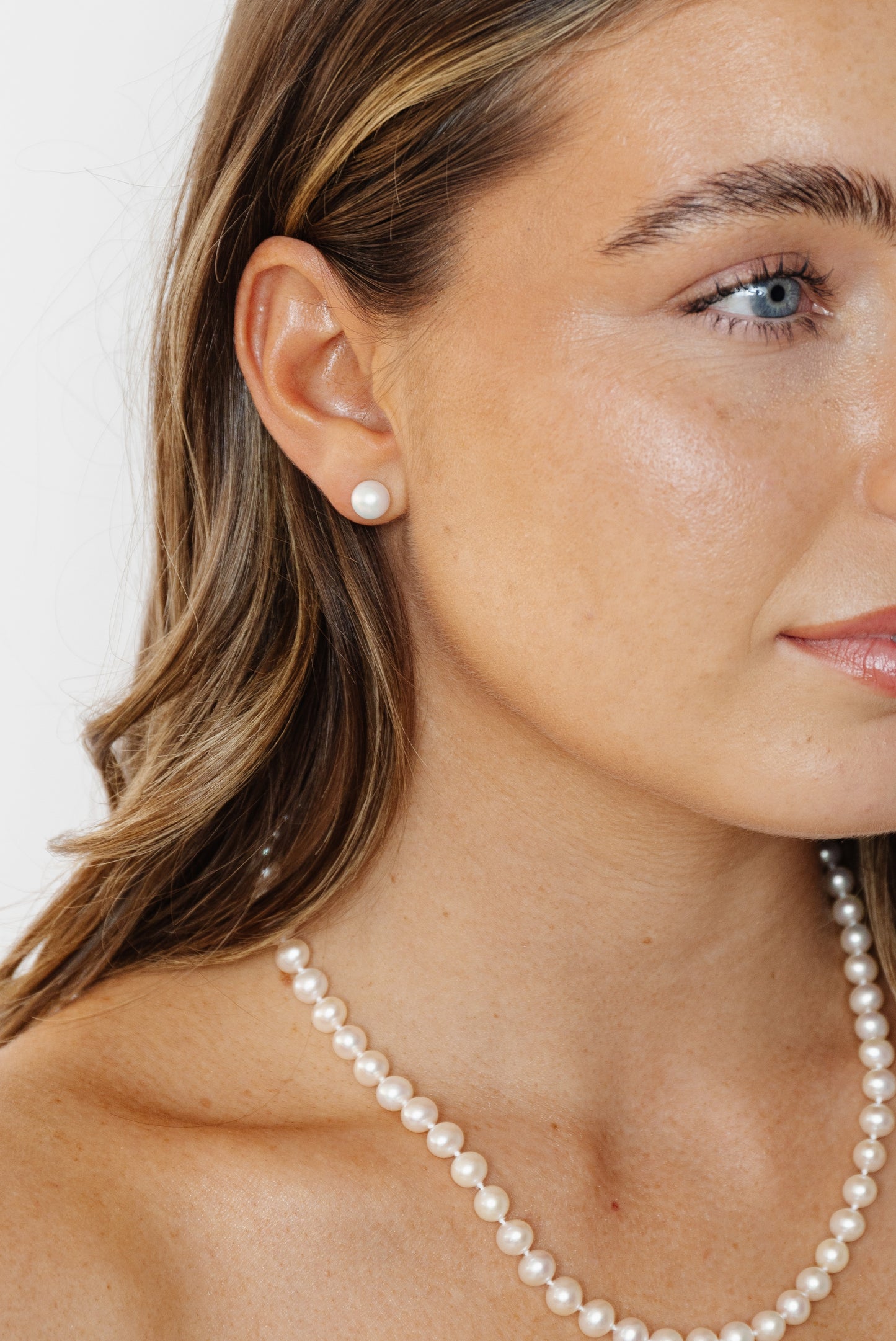 Cultured White Akoya Pearl Earrings
