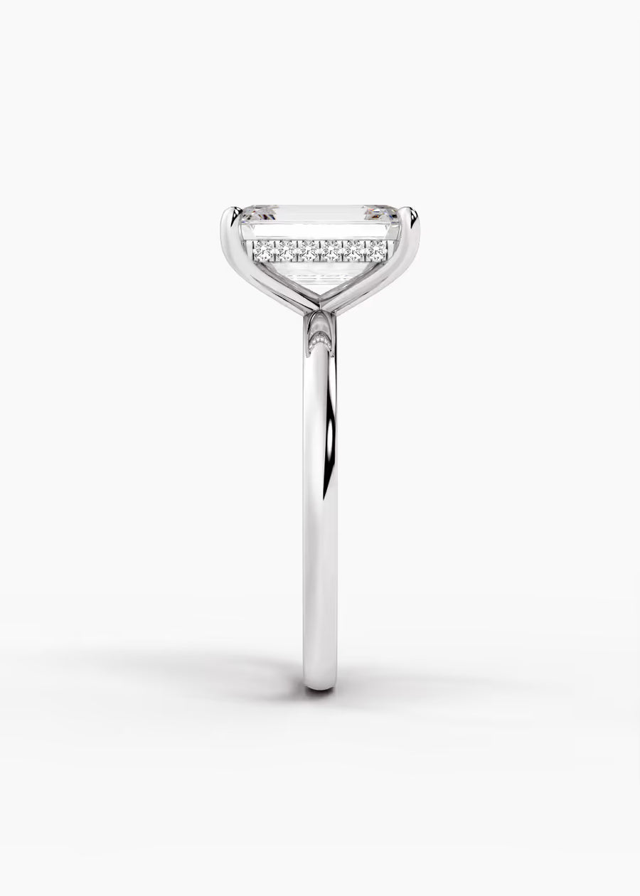 WG: The Aura · Emerald — white gold view 3