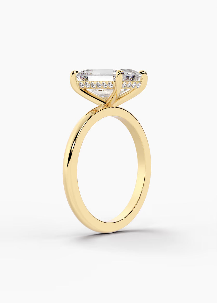 YG: The Aura · Emerald — yellow gold view 2