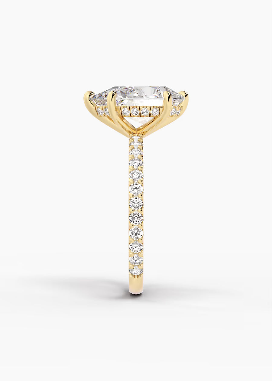 YG: The Ever · Pear — yellow gold view 3