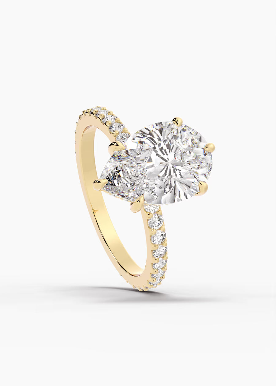 YG: The Ever · Pear — yellow gold view 4