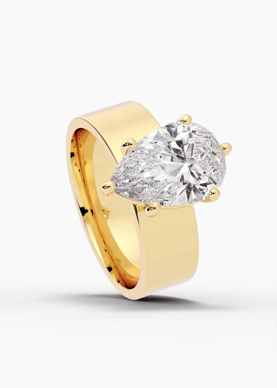 YG: The Foundry · Pear — yellow gold view 4