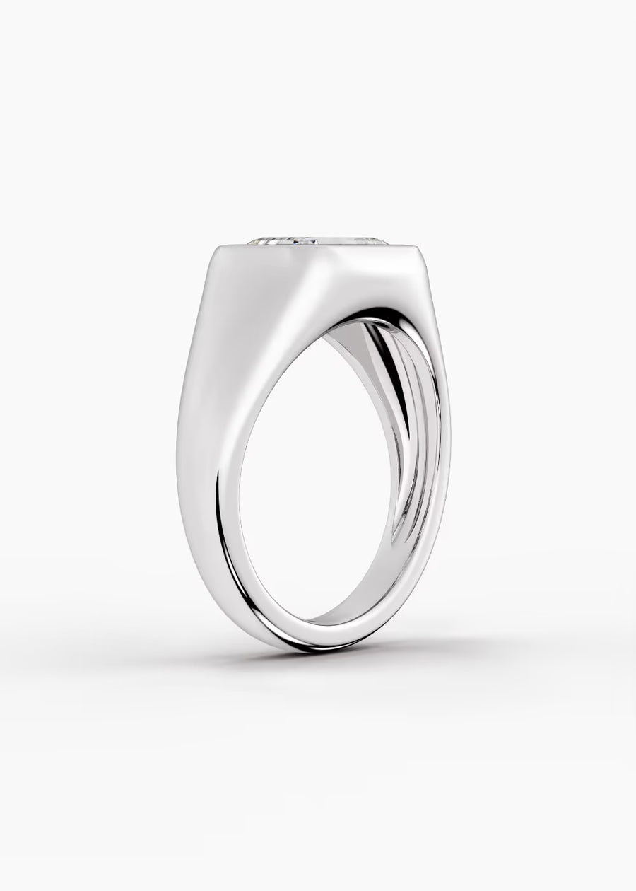 WG: The Origin · Emerald — white gold view 2