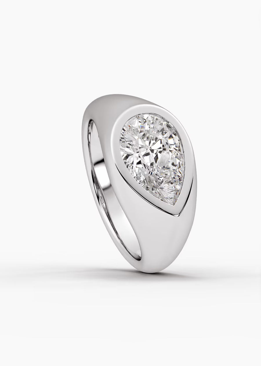 WG: The Origin · Pear — white gold view 4