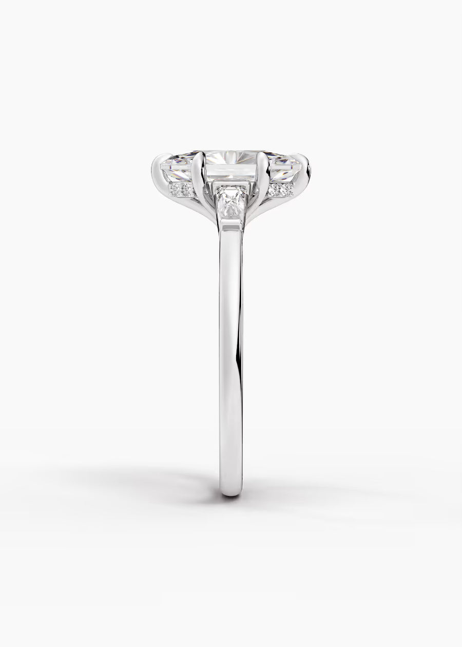 WG: The Regent · Dutch Marquise Brilliant — white gold view 3