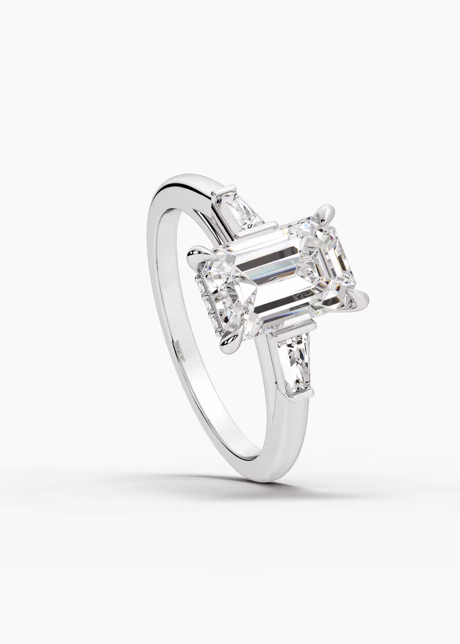 WG: The Regent · Emerald — white gold view 4