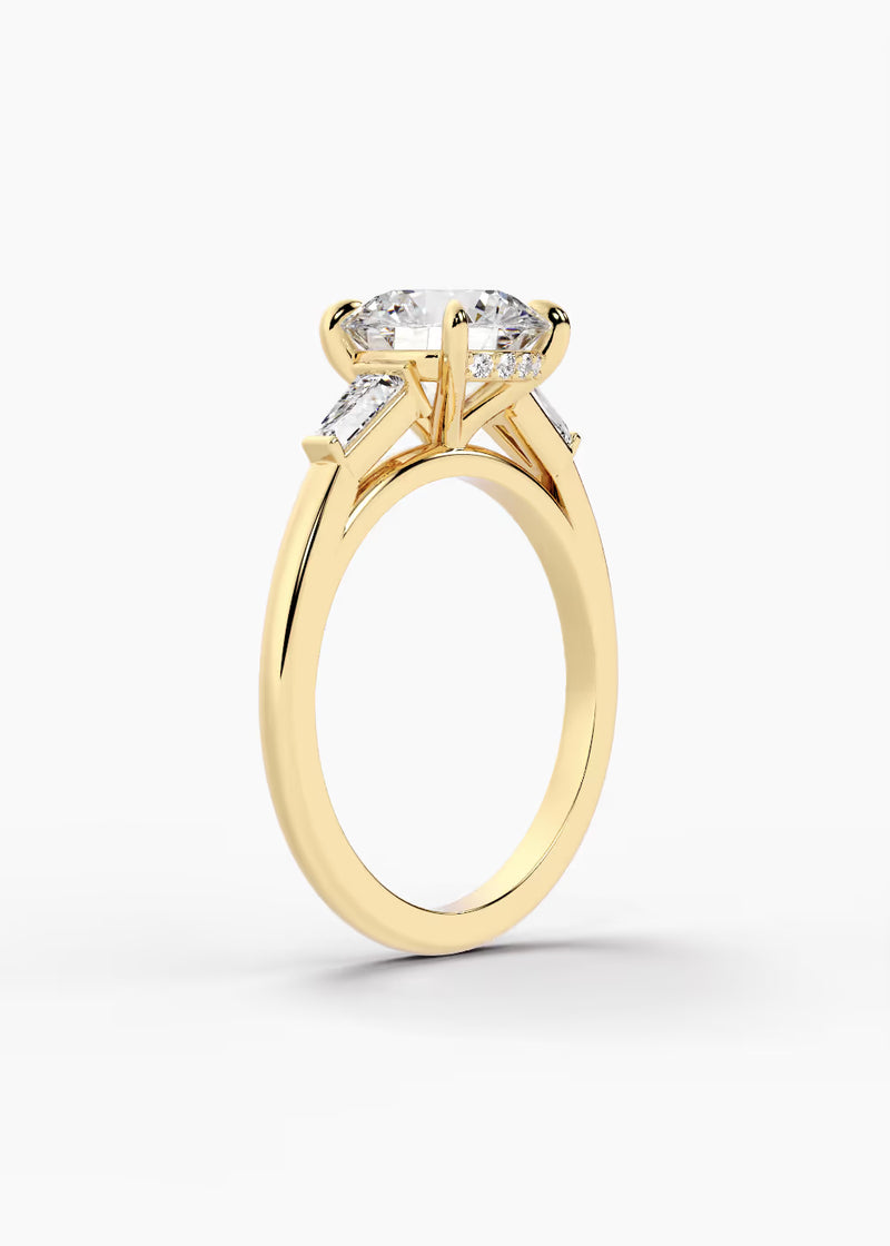 The Regent · Round — YG detail