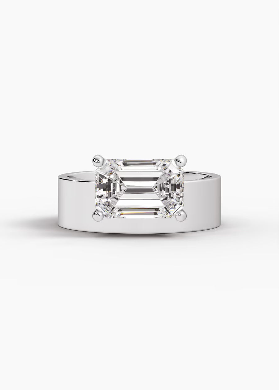 WG: The Shift · Emerald — white gold view 1