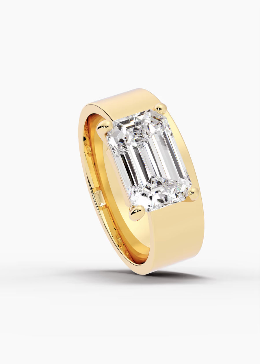 YG: The Shift · Emerald — yellow gold view 4