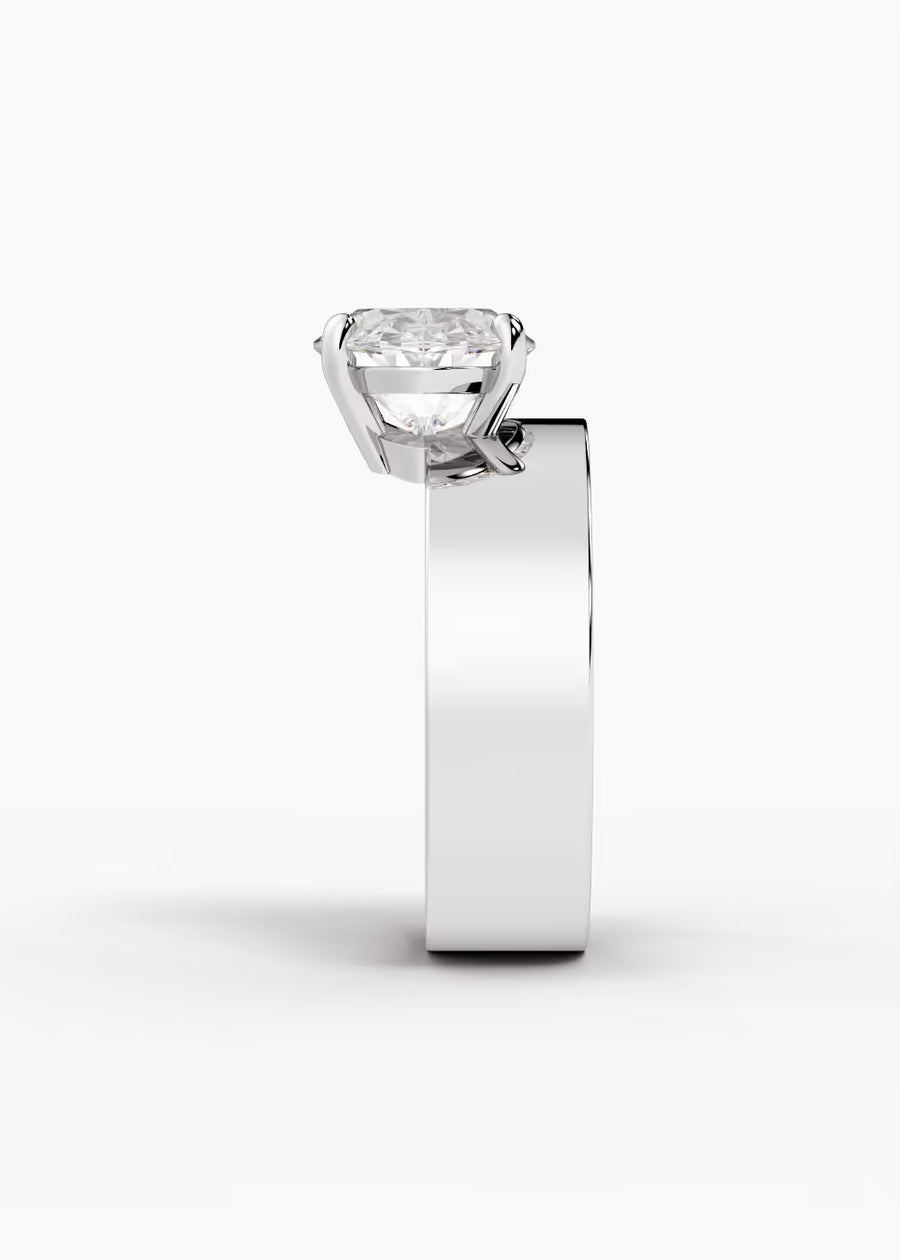 WG: The Shift · Oval — white gold view 3