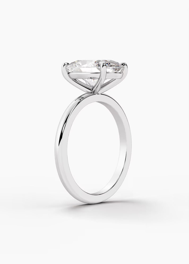 The Signature · Oval — WG detail