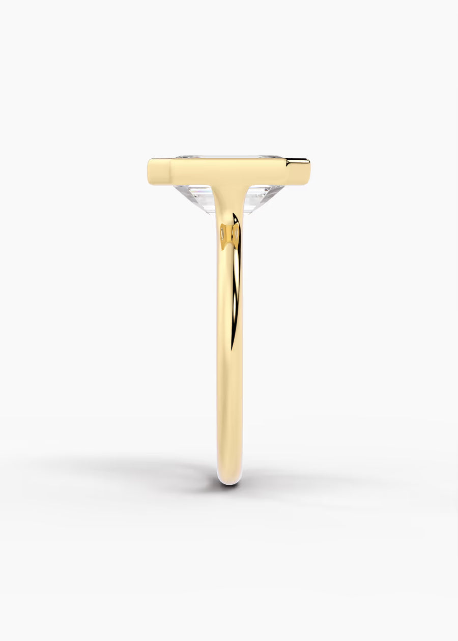 YG: The Silhouette · Emerald — yellow gold view 3