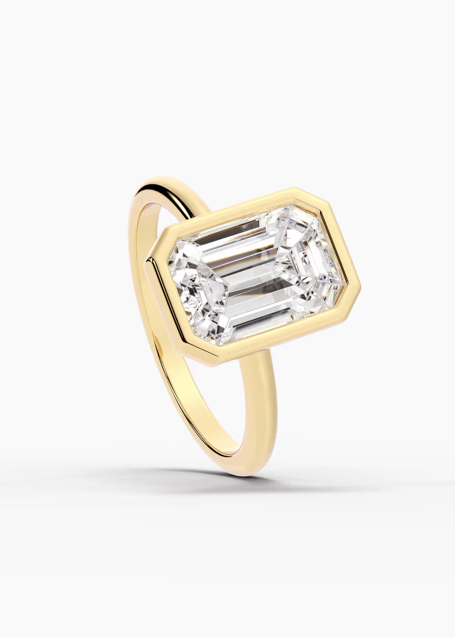 YG: The Silhouette · Emerald — yellow gold view 4