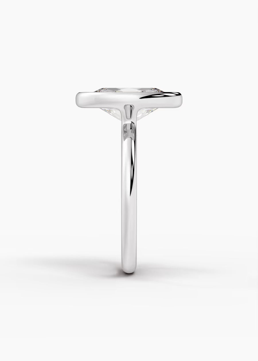 WG: The Silhouette · Oval — white gold view 3