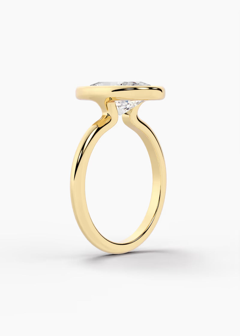 The Silhouette · Oval — YG detail