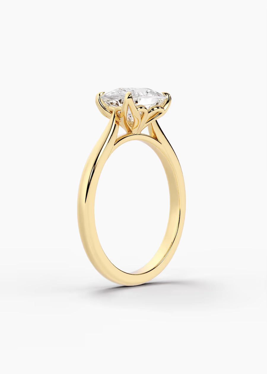 YG: The Willow · Elongated Cushion — yellow gold view 2